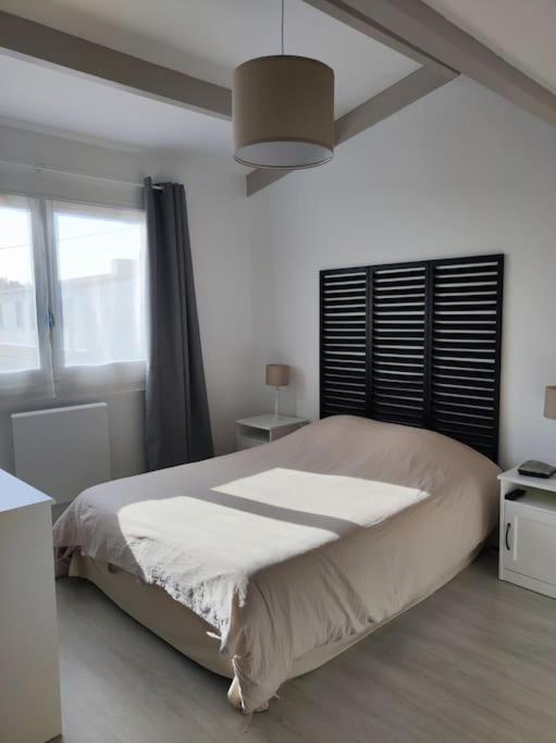 Holiday home Maison Proche Plage Mer